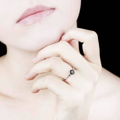 Cristina k金单颗黑色钻石戒指
